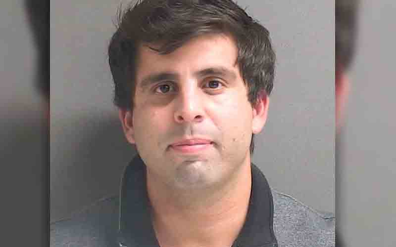 Deltona Middle School teacher facing felony charges after kissing 15-year-old girl, student on lips
