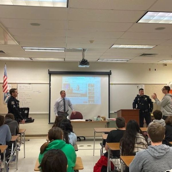 Wall Police Talk to Junior Class About Dangers of Driving Under the Influence