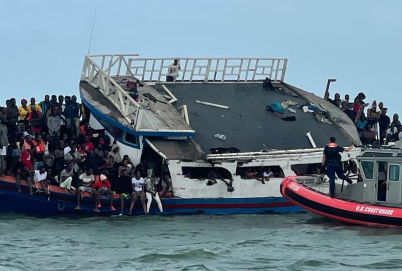 Vessel grounded containing 356 Haitian migrants