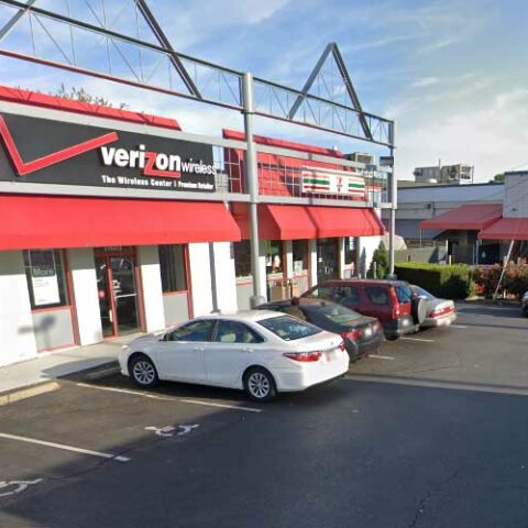 Police searching for rockville 7-eleven robbery suspect - photo licensed by shore news network.