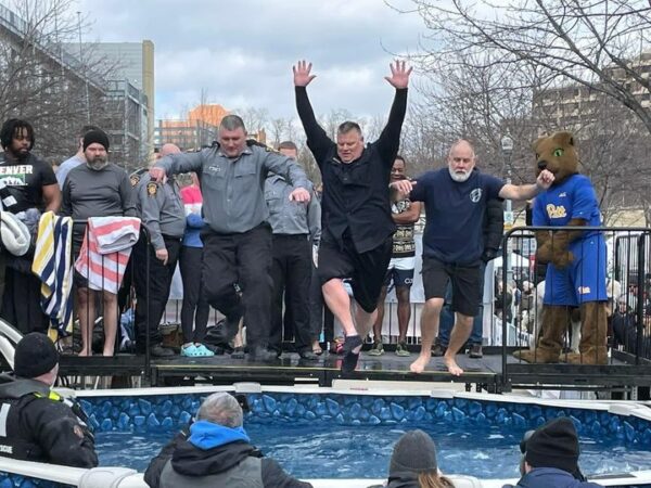 Pittsburgh Police Chief Takes the Polar Bear Plunge