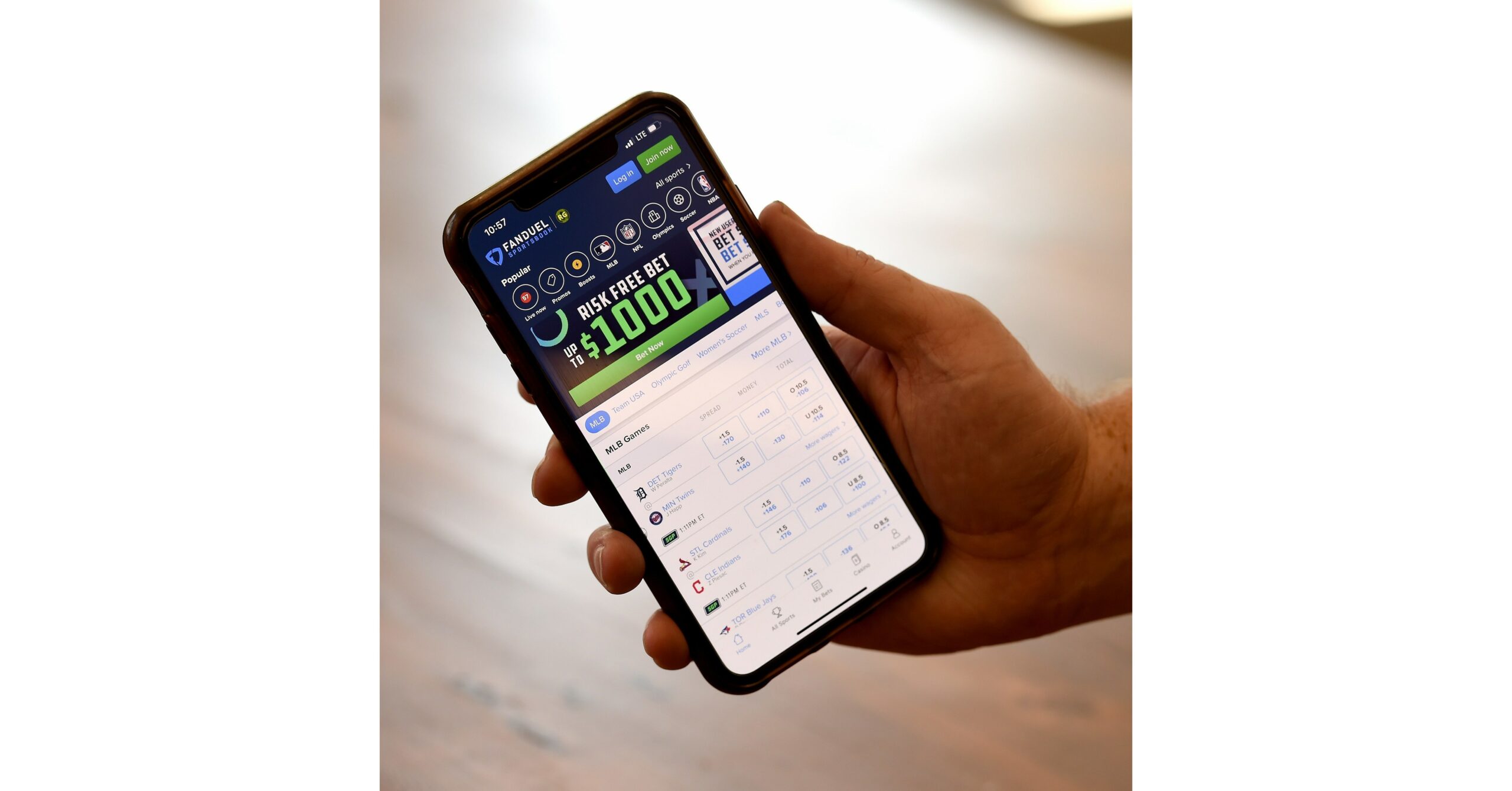 FanDuel Group Launches Mobile Sports Betting in Wyoming