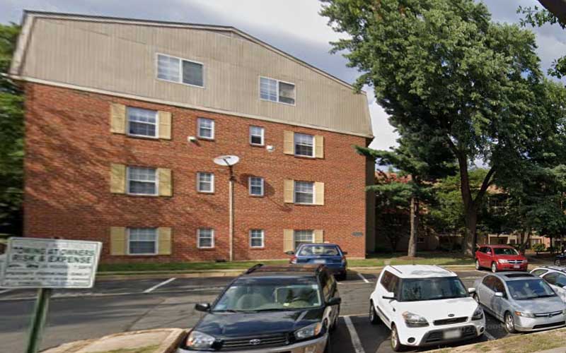 Alexandria Police Suspect Murder After Victim Found Dead on Sidewalk