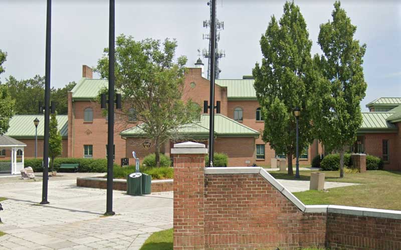 Woman Who Showed Up Drunk at Police Headquarters for Child Custody Exchange