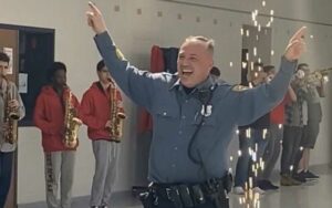 Jackson liberty students bid farewell to beloved school resource officer