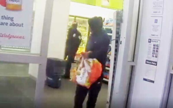 Shoplifter Attacked Duane Reade Security Guard with Hypodermic Needle, Caught on Video