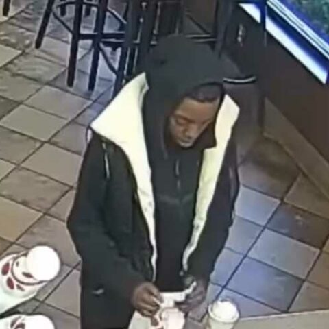 Watch: restaurant snatch and grab suspect sought in white oak - photo licensed by shore news network.