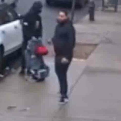 New york city armed robbers held gun to 3-year-old child's head, police - photo licensed by shore news network.
