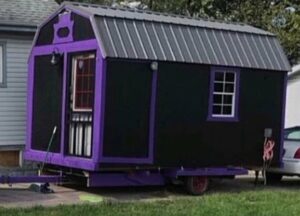 Akron police say food truck shed stolen from driveway