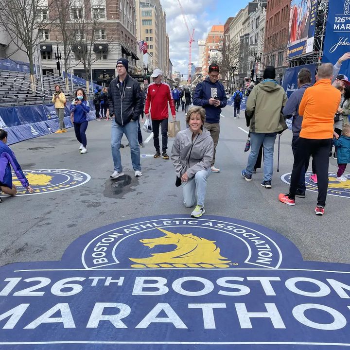 New Jersey State Trooper Runs Boston Marathon in Honor of Fallen Female Cop