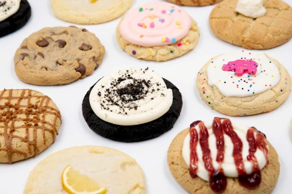 Crumbl Cookies to Open in Holmdel