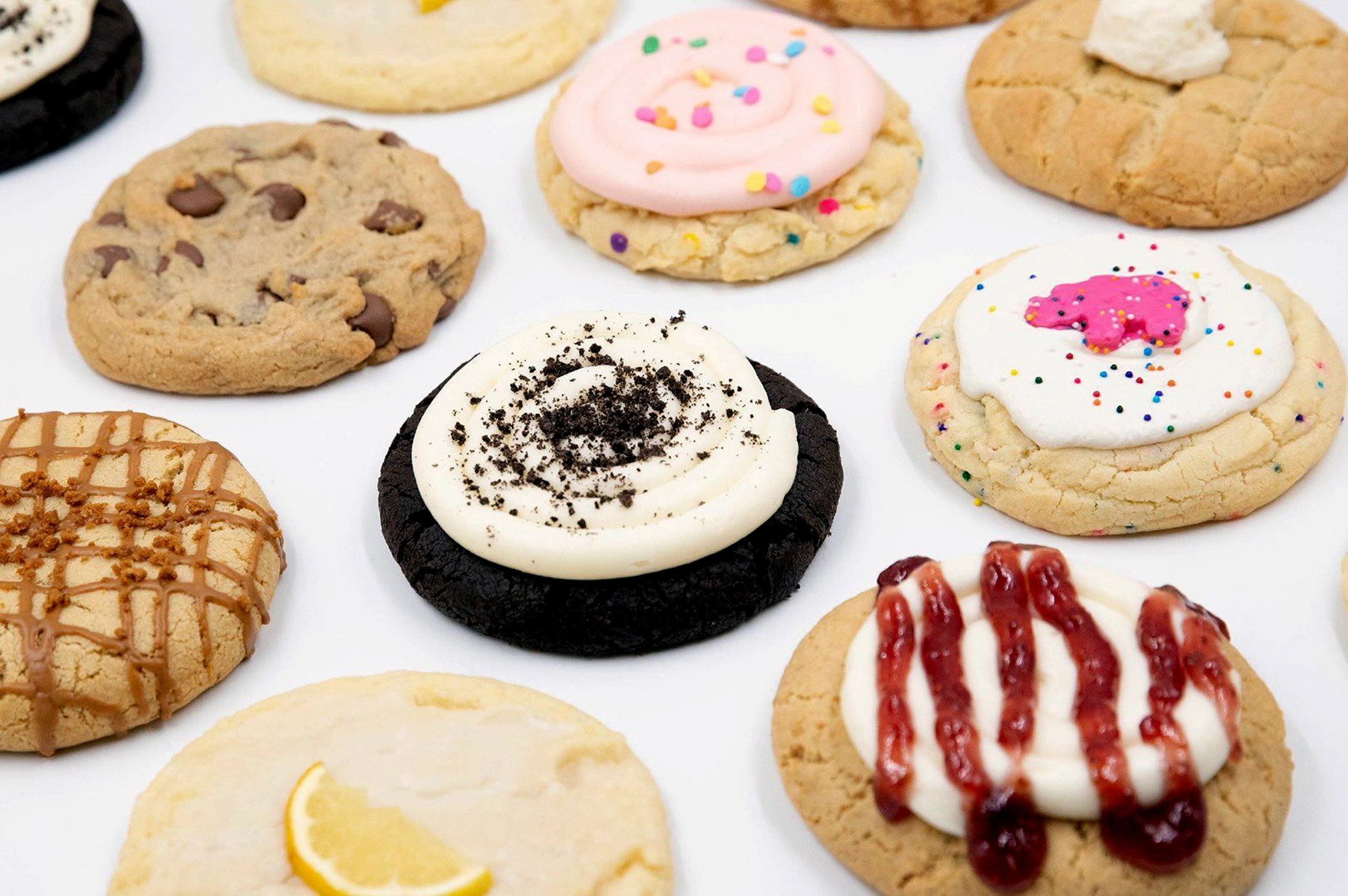 Crumbl Cookies to Open in Holmdel