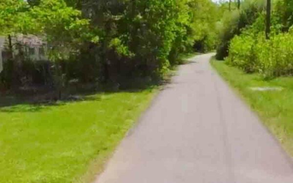 Glen Burnie Man Says He Was Robbed at Knifepoint Along B&A Trail