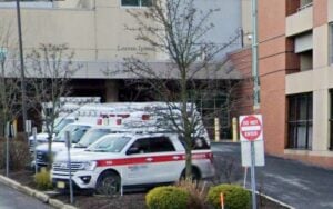 Botched armed robbery ended with suspect being dropped off at hospital to die
