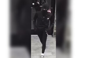 Armed robbery suspect threatened to kill gas station attendant, before taking several thousand dollars