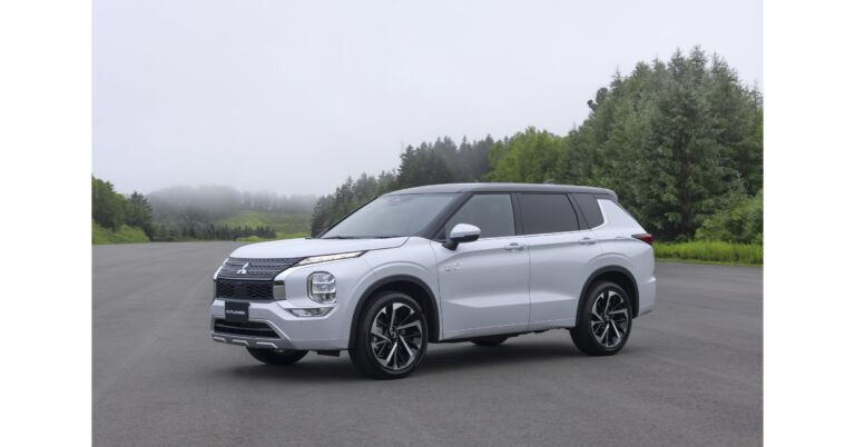 All-new 2023 mitsubishi outlander plug-in hybrid (phev) breaks cover at 2022 twin cities auto show - photo licensed by shore news network.