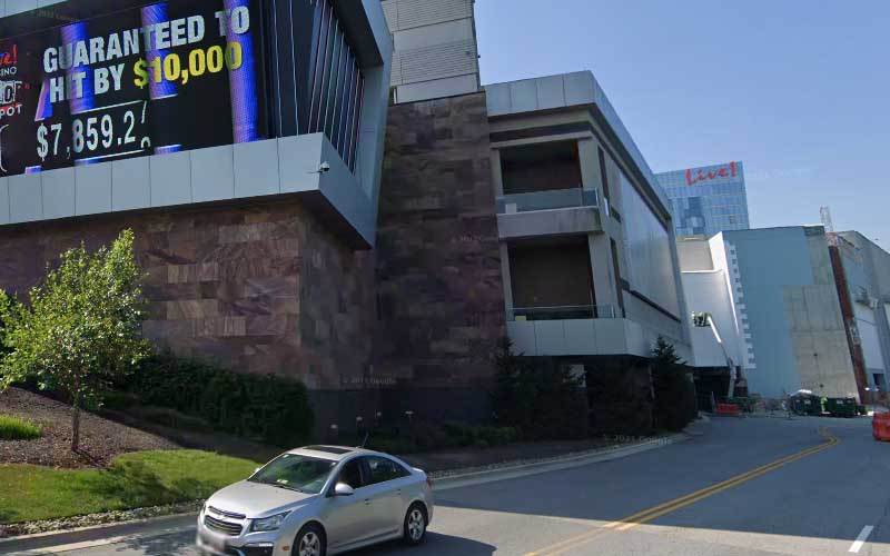 Man accidentally discharges gun while adjusting pants at Arundel Mills Mall