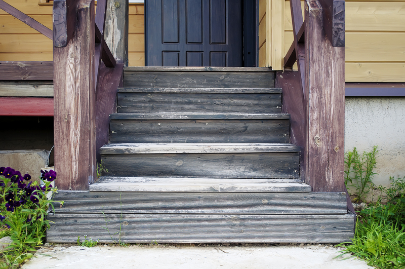 Man Found Sleeping Under Cumberland Porch Arrested for Drug Possession