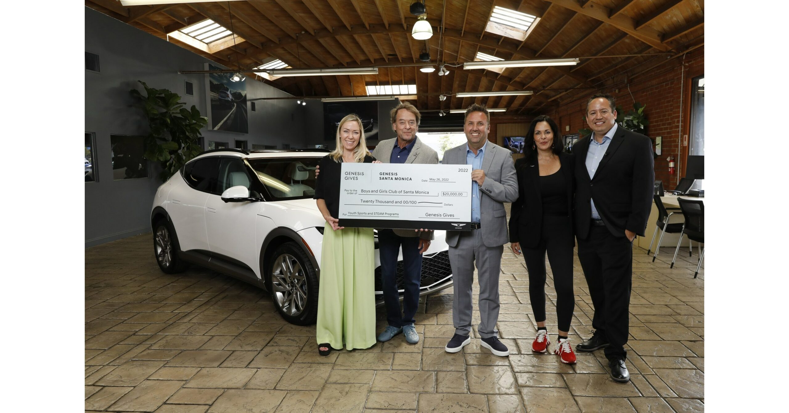 GENESIS DELIVERS FIRST GV60 ELECTRIC VEHICLE IN THE U.S.