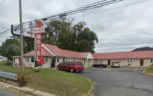 72-year-old stabbed woman who threw her walker in dumpster at hollywood motel