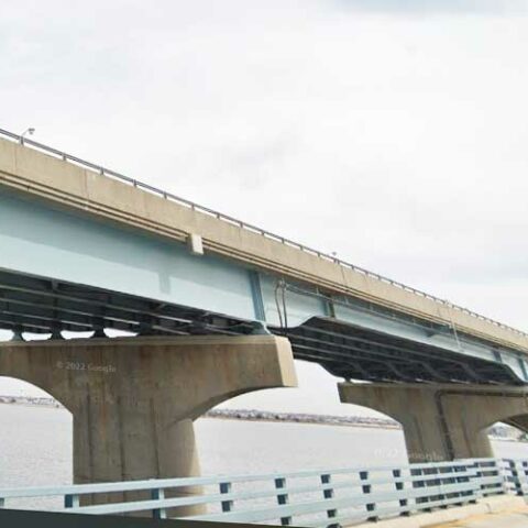 Suspect jumps from bridge after police chase at the jersey shore over memorial day weekend - photo licensed by shore news network.