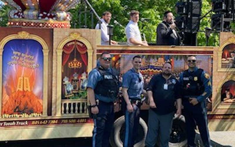 Jackson Police Assist in Sefer Torah Parade