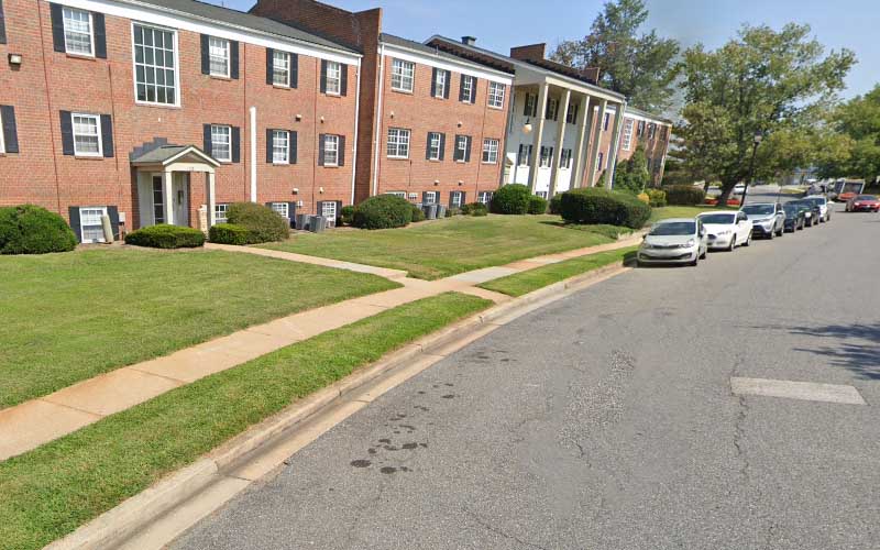 Teens Armed With Guns Threatened to Shoot and Kill Robbery Victims