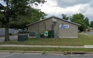 Armed robbers fire shot inside severn market
