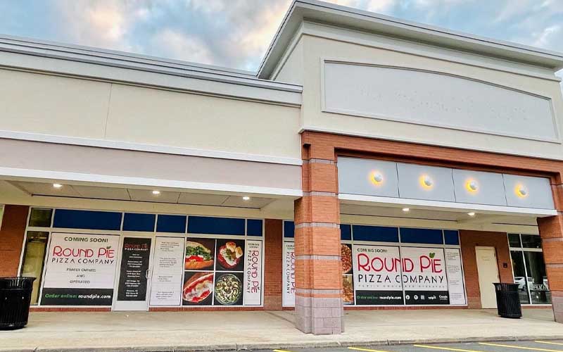 This Regional Pizza Chain Is Coming to Brick This Summer