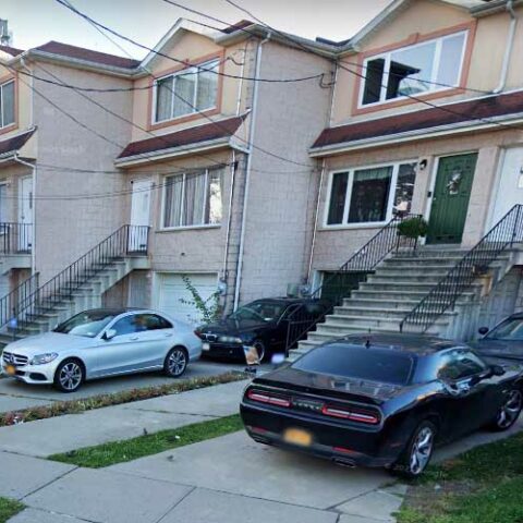 Police find decomposed body in foreclosed staten island home - photo licensed by shore news network.