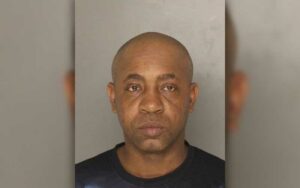 Suspect who stabbed two women, man in pittsburgh apartment arrested