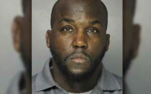 Man impersonating cop armed with airsoft pistol robbed several victims