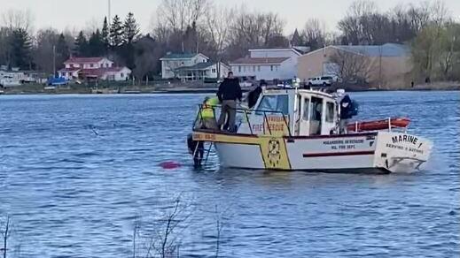 Four Cuban Nationals Rescued with Activation of Rescue Beacon