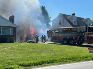 Firefighters respond to garage fire in dover