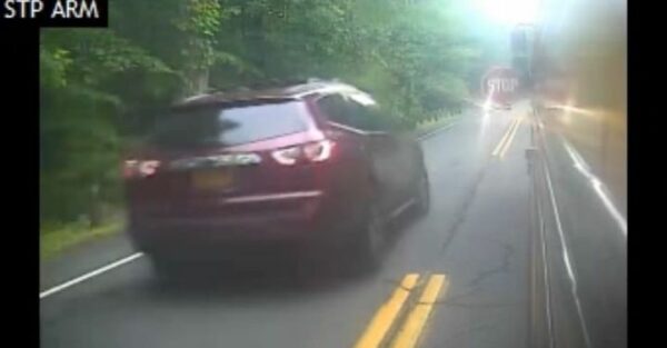 Police Searching for Vehicle That Passed Stopped School Bus in Fairfield