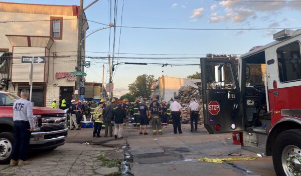 Philadelphia Firefighter Killed in Morning Building Collapse