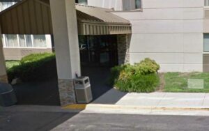 Hotel robber kicked in door, chased female employee before robbing cash register