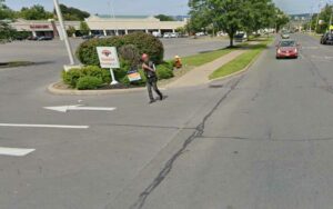 Victim robbed at knifepoint in utica