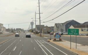 No kids allowed alone in toms river beach communities at night, mayor hill declares