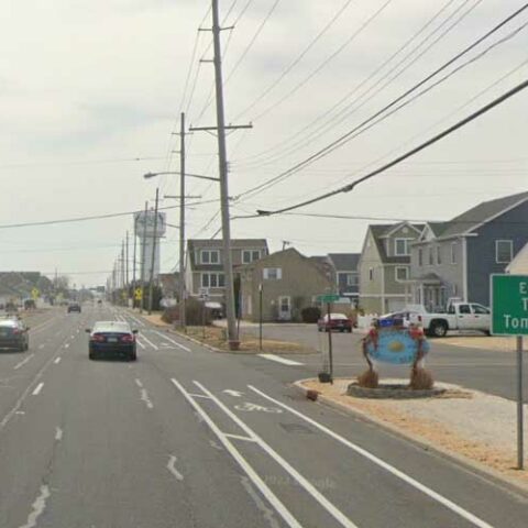 No kids allowed alone in toms river beach communities at night, mayor hill declares - photo licensed by shore news network.