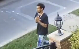 Woman choked, assaulted by attacker in queens