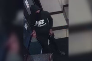 Time to rob the donuts: police searching for philadelphia dunkin donuts robbery suspect