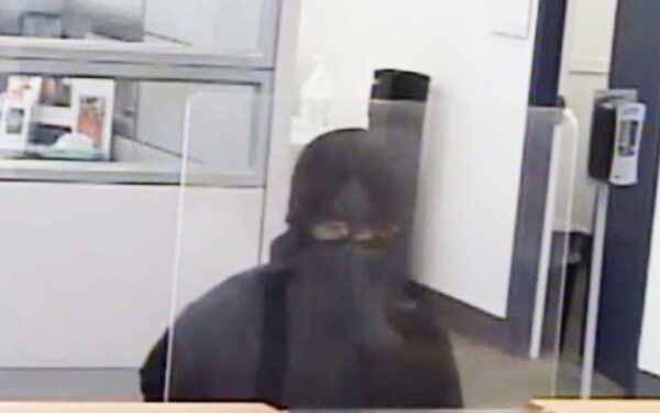 Gloucester PNC Bank Branch Robbed by Masked Robber