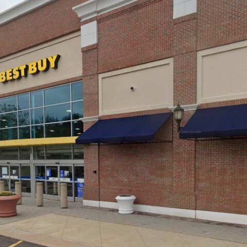 Nyc man became disorderly after being flagged for fraudulent credit cards at holmdel best buy - photo licensed by shore news network.