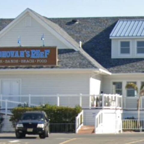 Eastern monmouth chamber of commere hosting annual beach bash - photo licensed by shore news network.