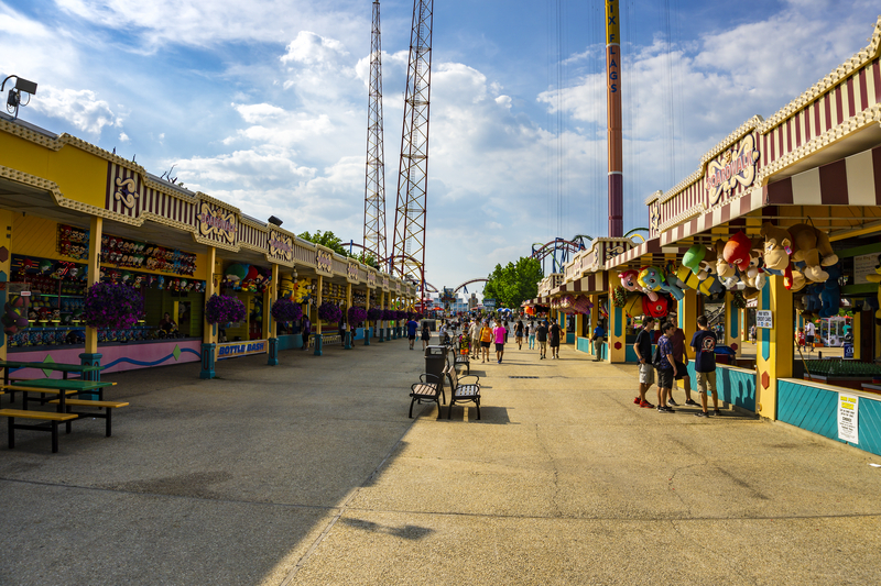 Juvenile Charged After Attacking Cops Breaking Up Fight At Six Flags Great Adventure