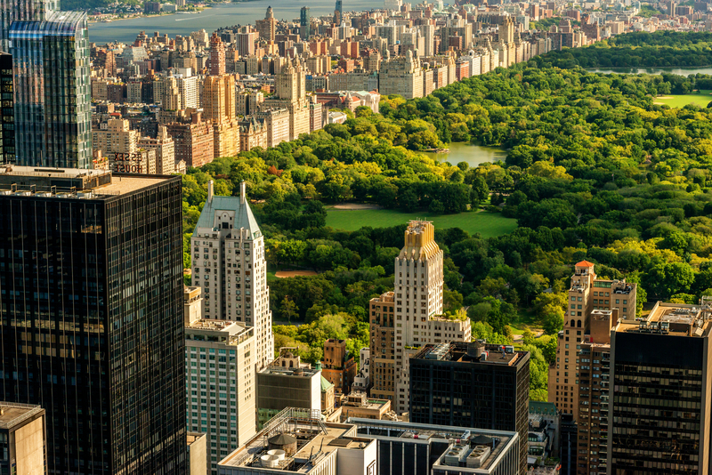 Gay Men Menaced by Hammer Wielding Suspect Near Central Park