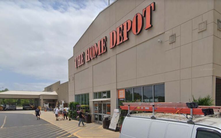 Suspects lifted $1,000 worth of power tools from lacey home depot - photo licensed by shore news network.