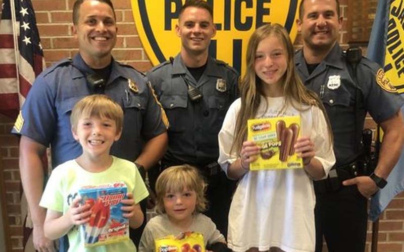 So Cool! Jackson Kids Bring Ice Pops to Jackson Police on Hot Summer Day