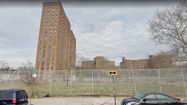 Woman Stabbed At Castle Hill Houses in the Bronx